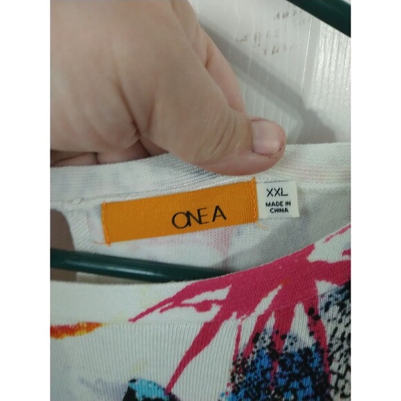 One A Size XXL WOMEN 3/4 Sleeve Sweater with Butterfly Print Spring Flight Color - Picture 3 of 9